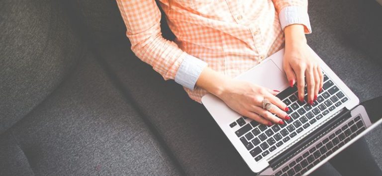 Escribir comentarios en otros blogs para dejar tu enlace, ¿funciona?