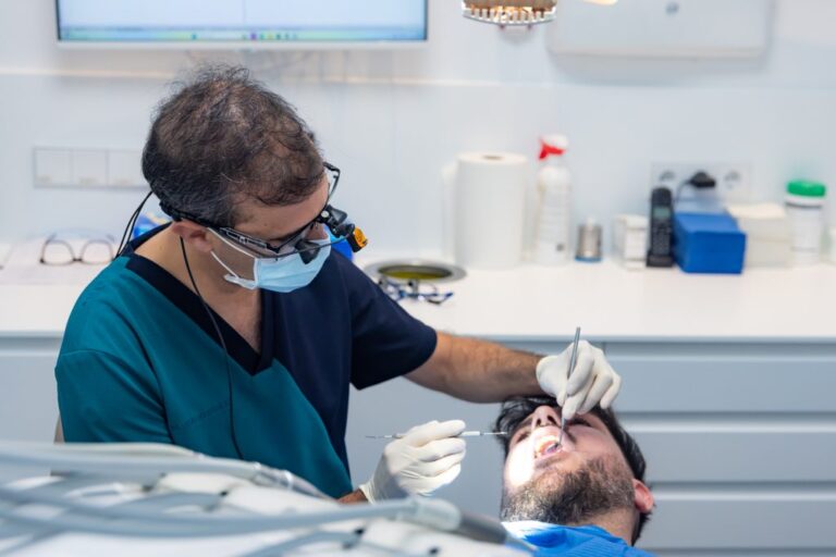 Cómo elegir una buena clínica dental en Zamora para cuidar tu sonrisa